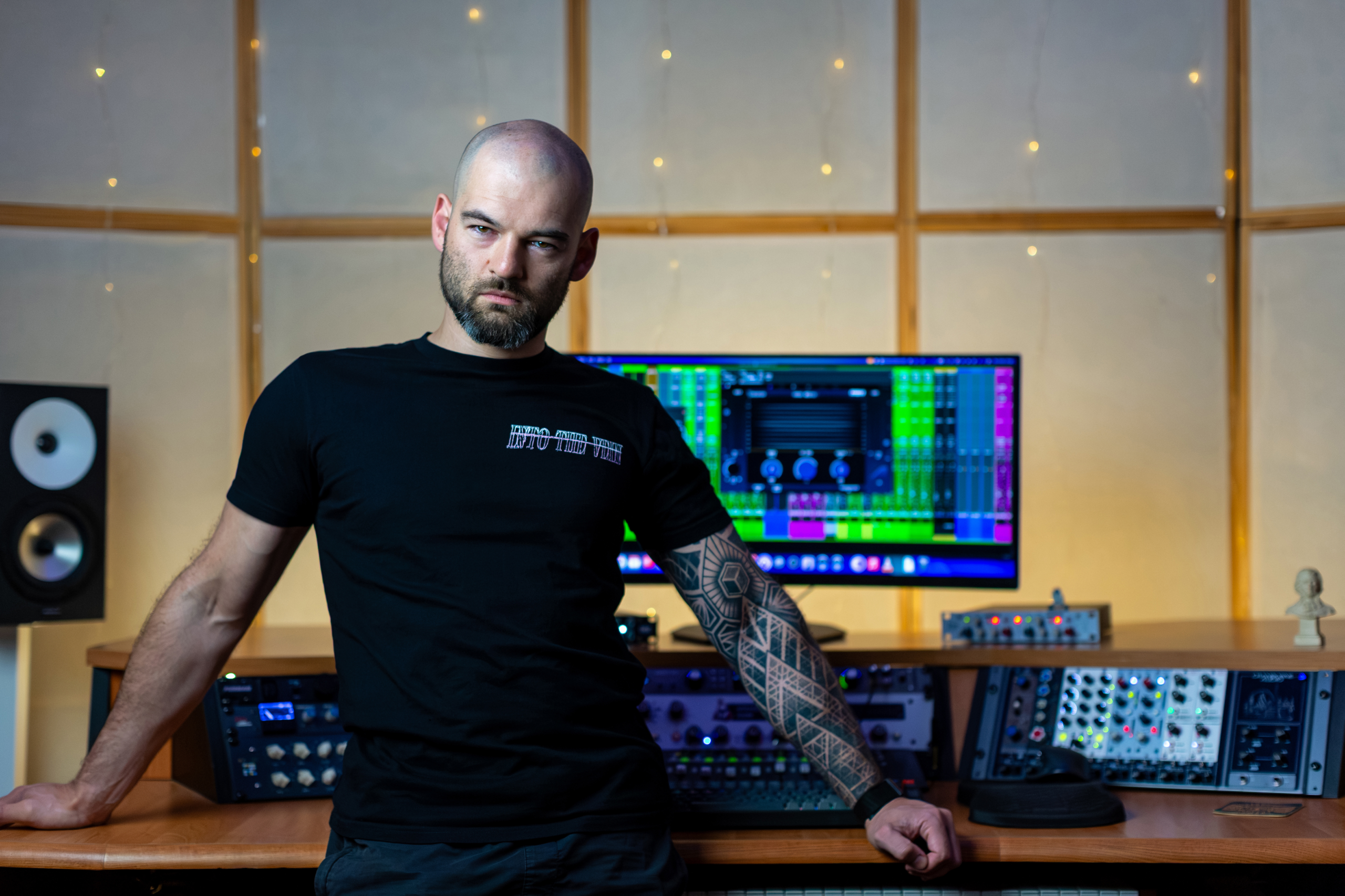 “Who is the songwriter?” AI invading the music studio